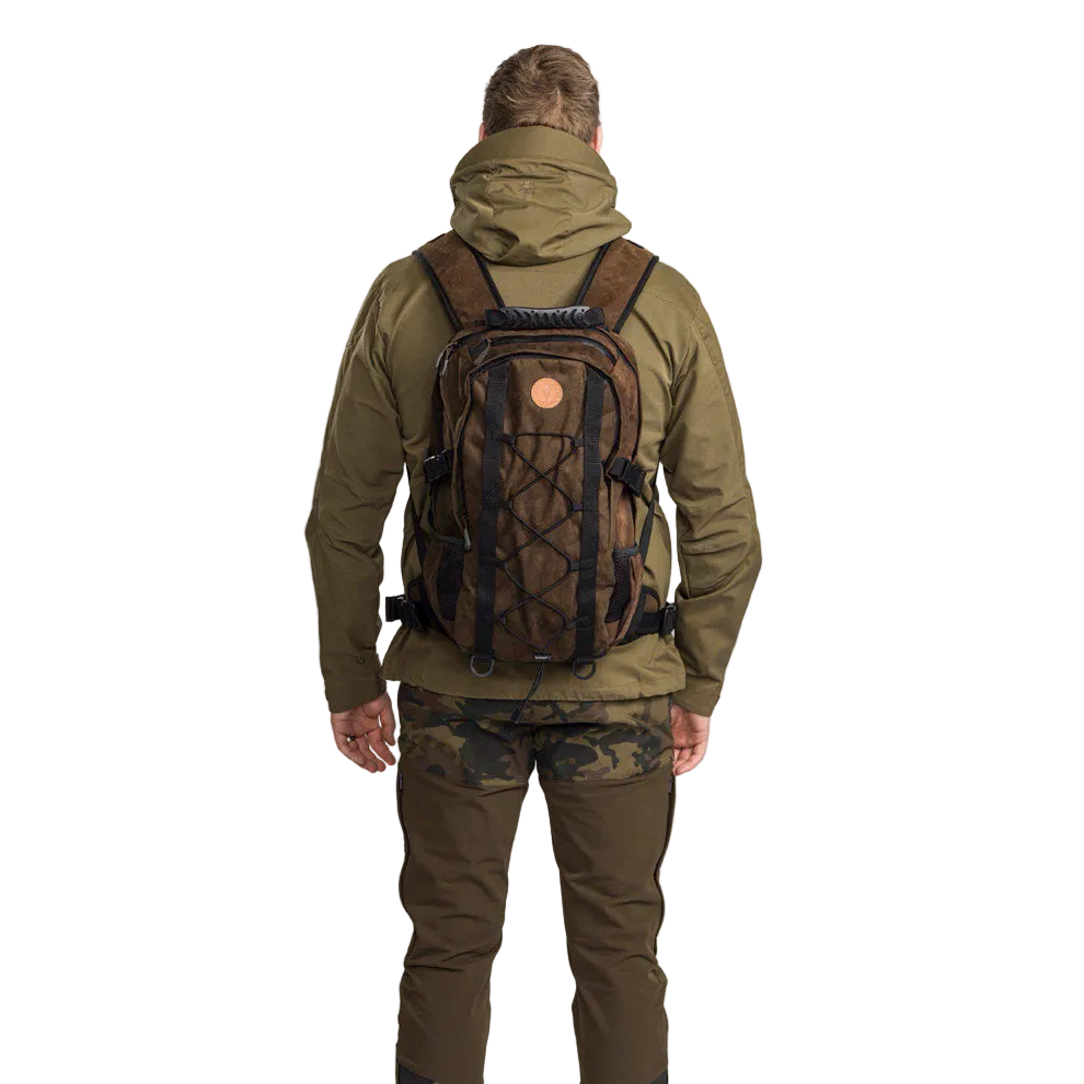 5498-241-66_Pinewood