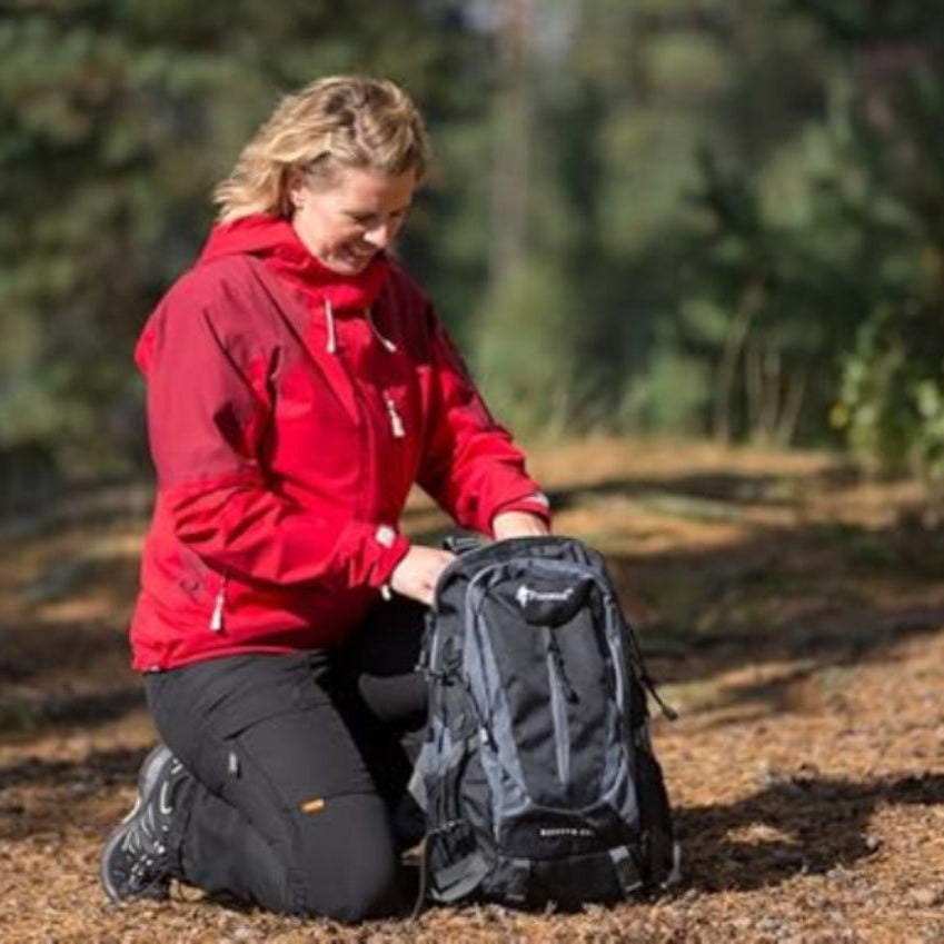 pinewood-isaberg-9358-red-2