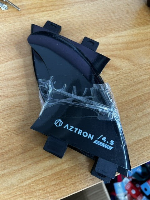 Aztron Fin Set